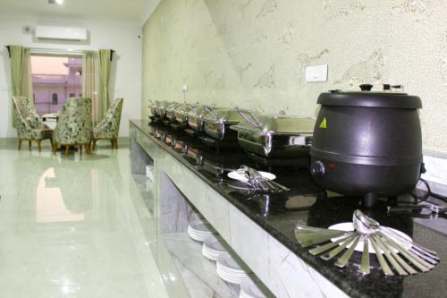 lake view hotel revaas