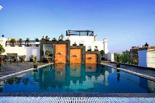 lake view hotel revaas