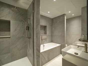 the resident edinburgh