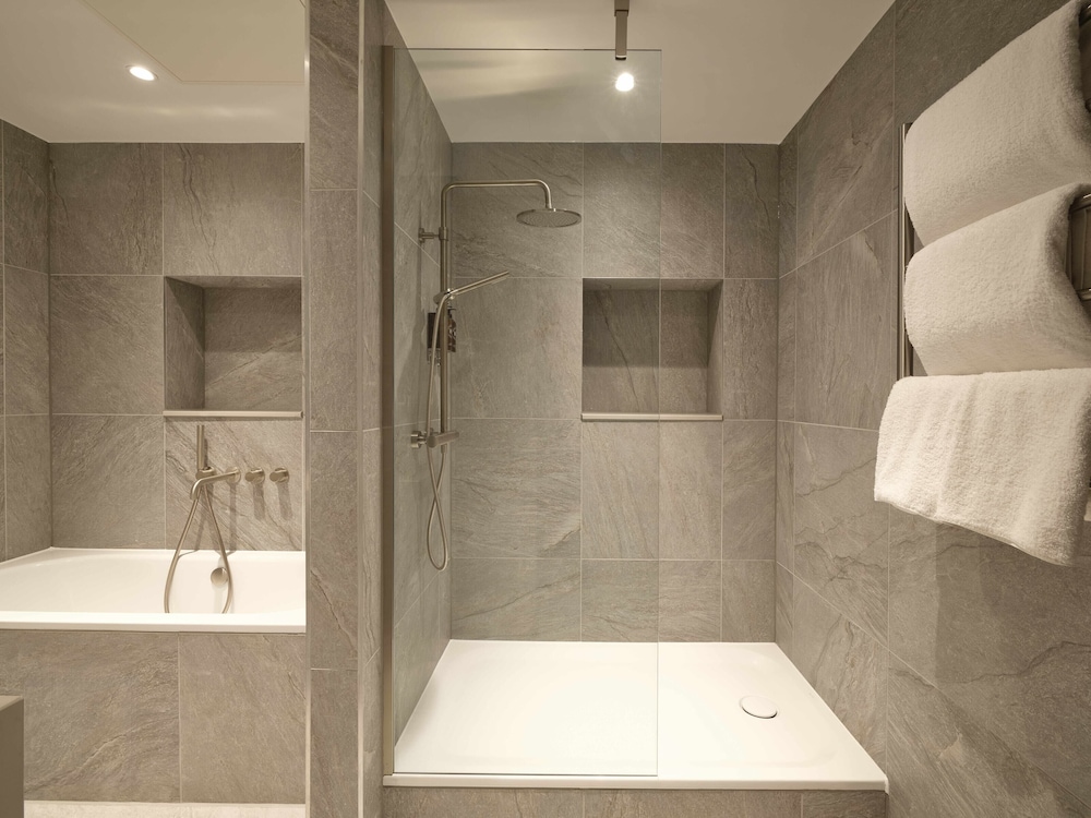 the resident edinburgh