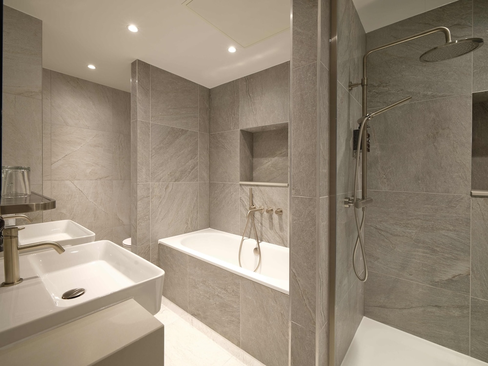 the resident edinburgh