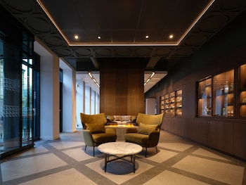 the resident edinburgh