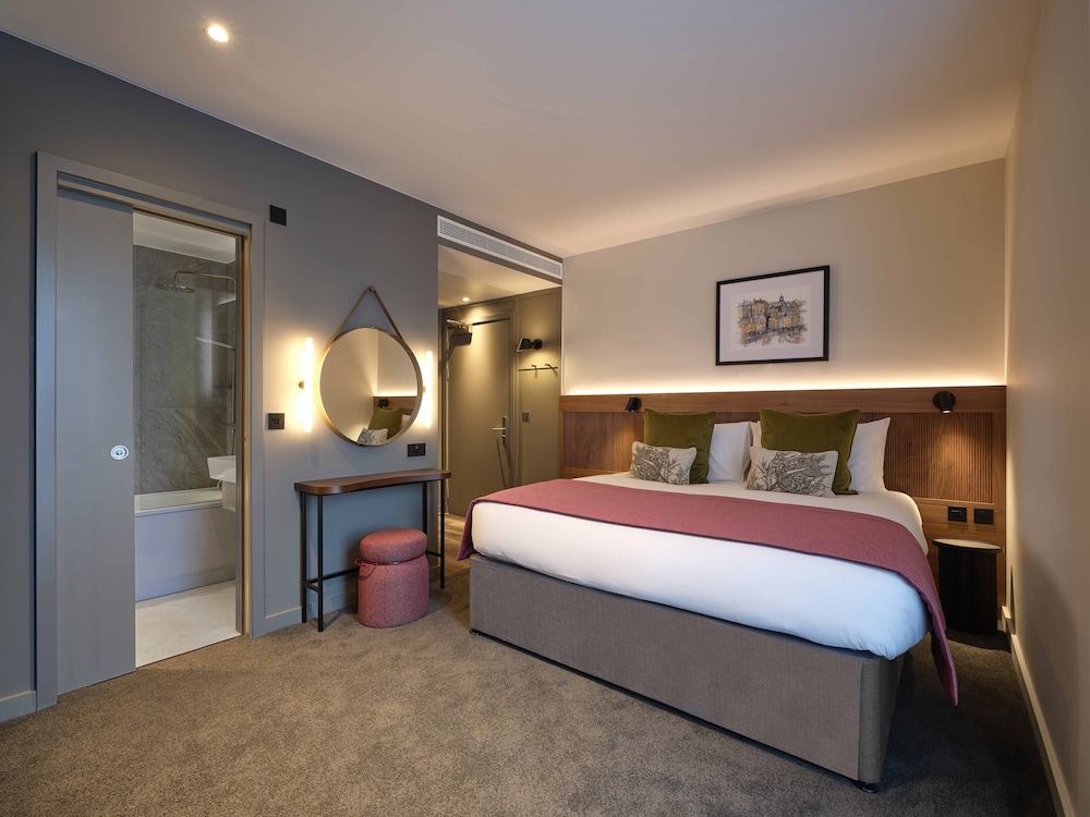 the resident edinburgh