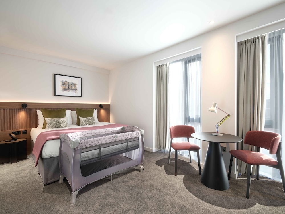 the resident edinburgh