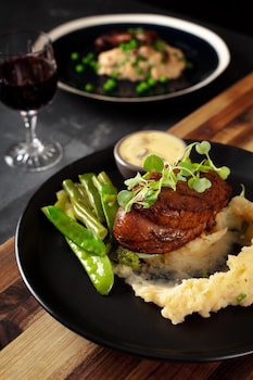 innjoy boutique hotel