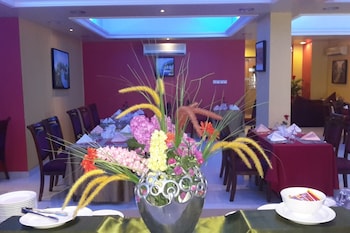 the royal garden hotel