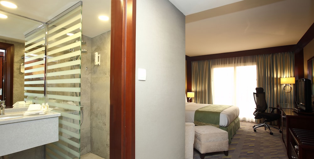 holiday inn al khobar corniche by ihg