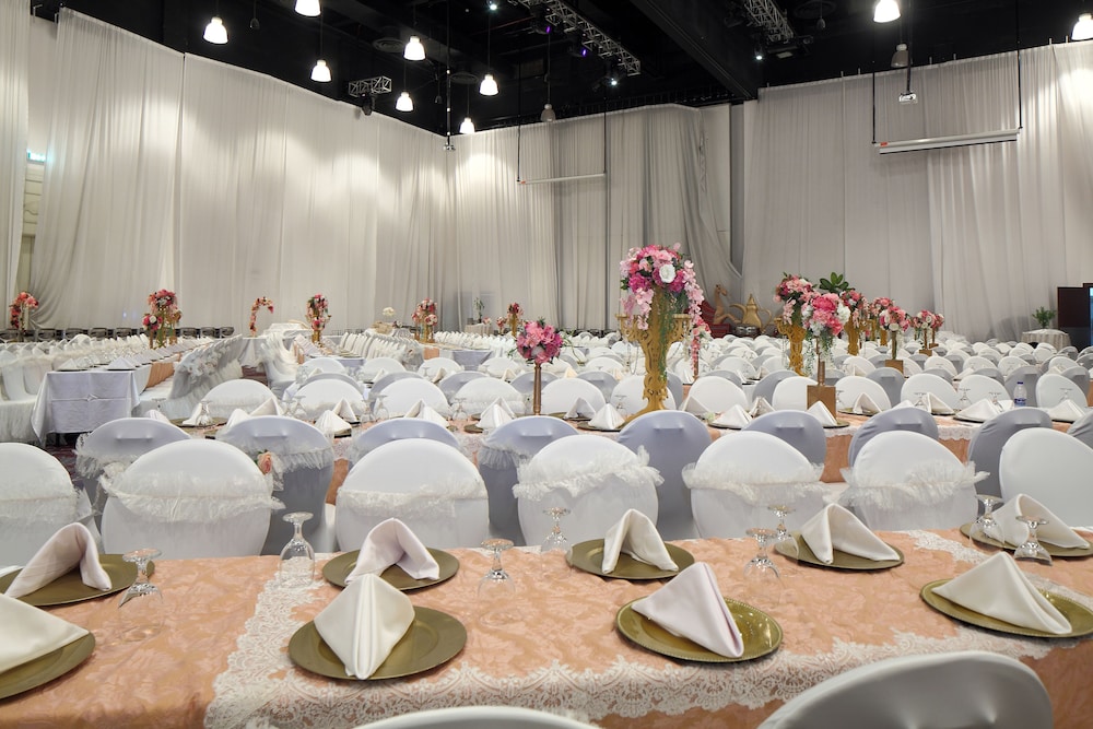 holiday inn al khobar corniche by ihg