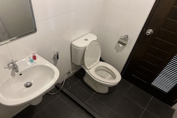 the season airport udonthani