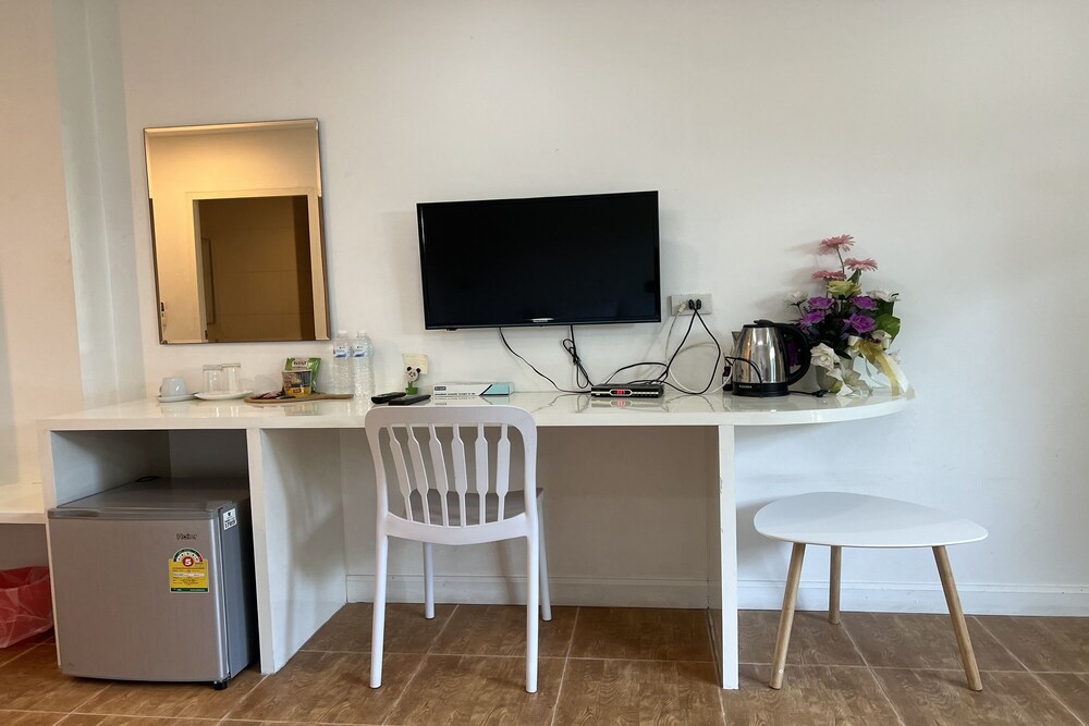 the season airport udonthani