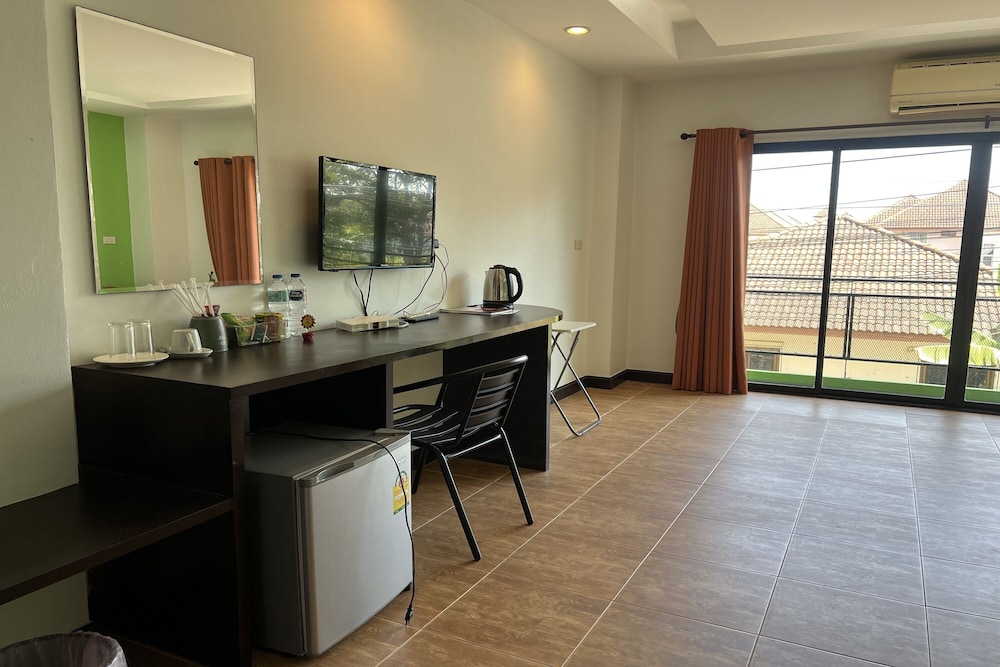 the season airport udonthani