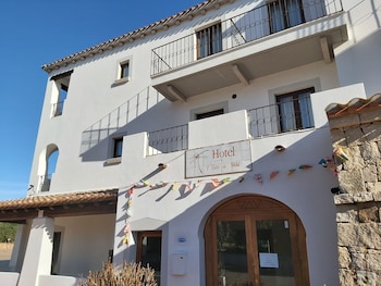 hotel il faro di molara