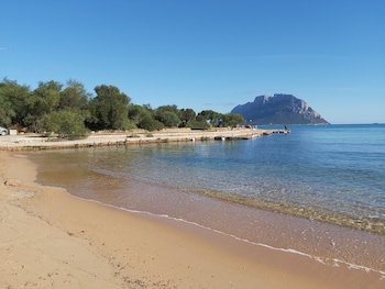 hotel il faro di molara
