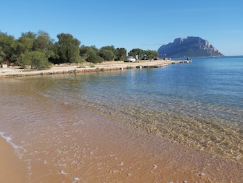 hotel il faro di molara