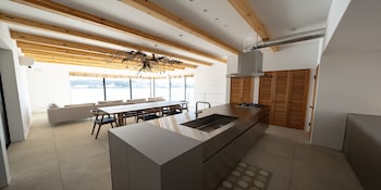 the view miurashiharumicho