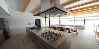 the view miurashiharumicho