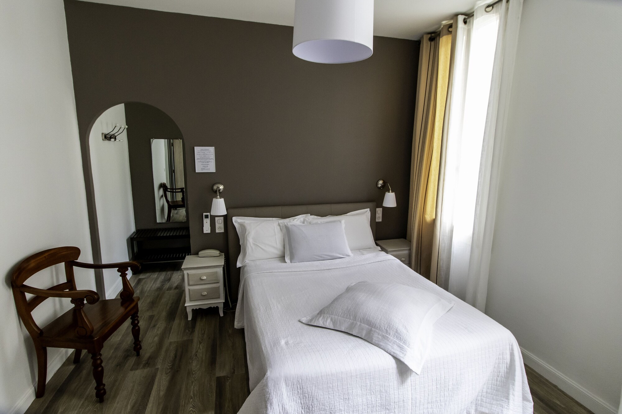 hotel henri iv