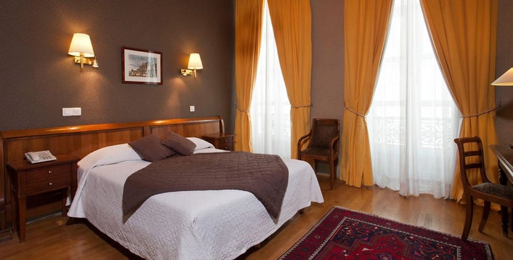 hotel du palais bourbon