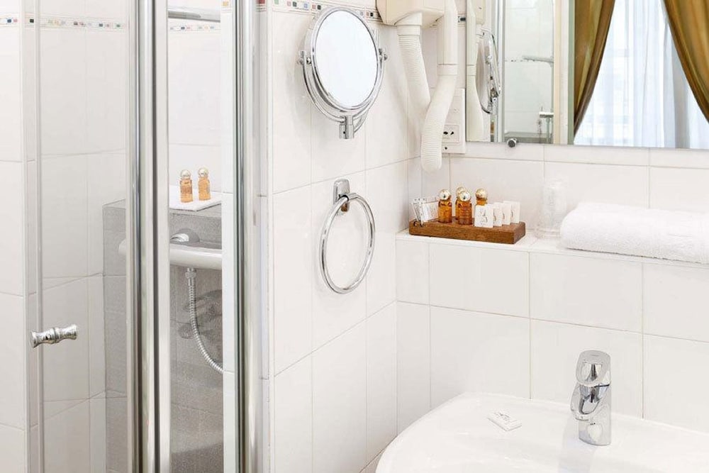 hotel du palais bourbon