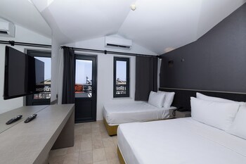 three points boutique hotel