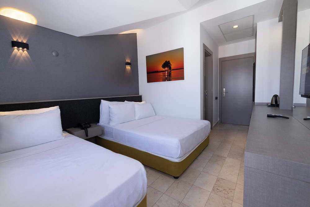 three points boutique hotel