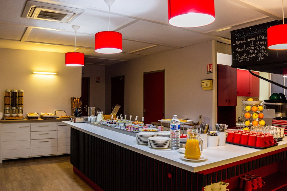 hotel initial by balladins la roche sur yon