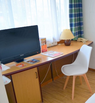 hotel initial by balladins la roche sur yon