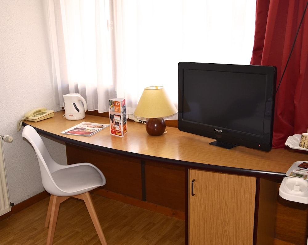 hotel initial by balladins la roche sur yon