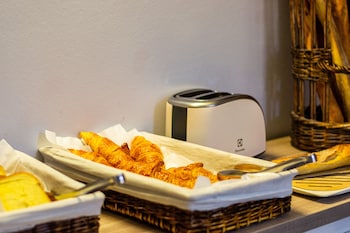 hotel initial by balladins la roche sur yon