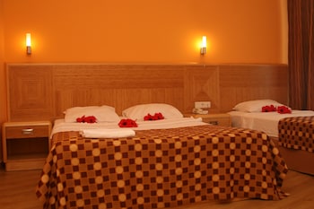 senza grand santana hotel