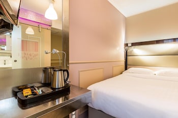 hotel district republique