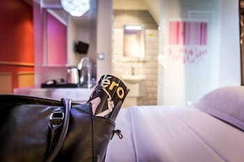 hotel district republique