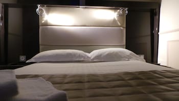 hotel district republique