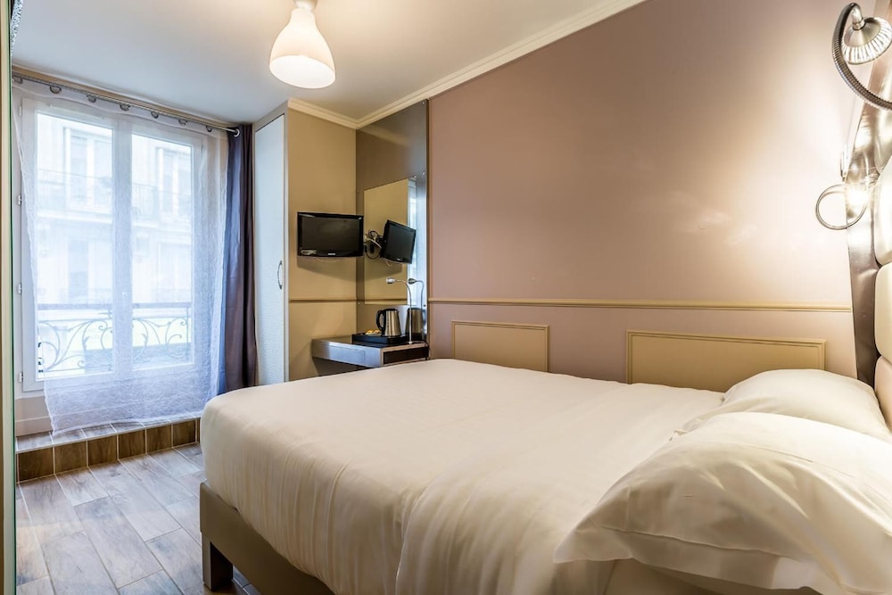 hotel district republique