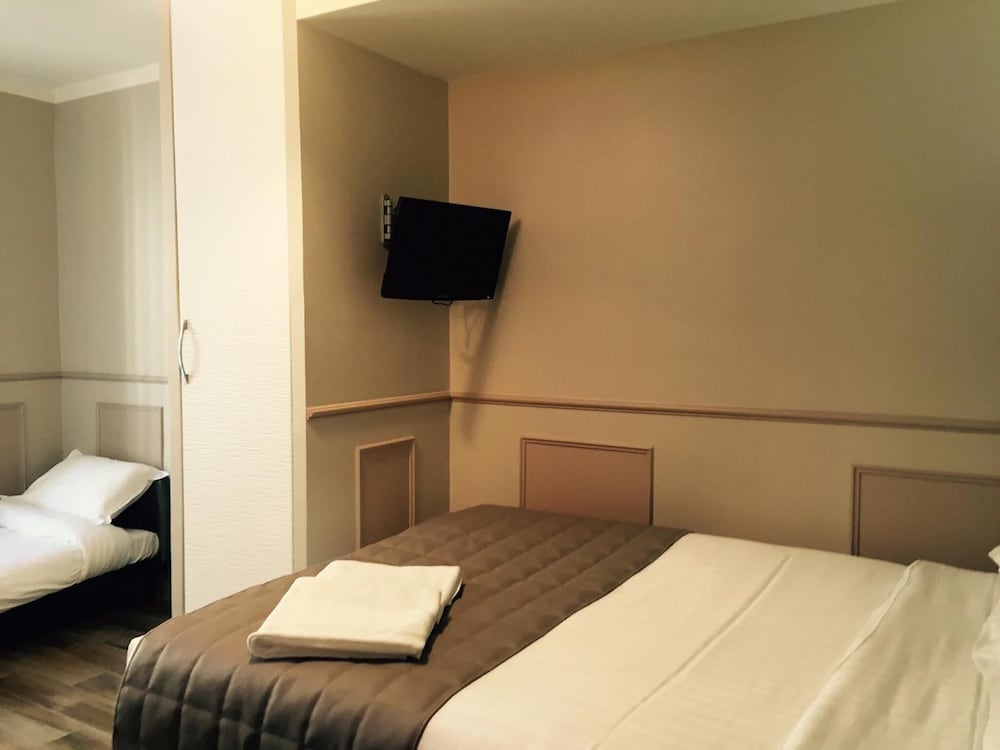 hotel district republique