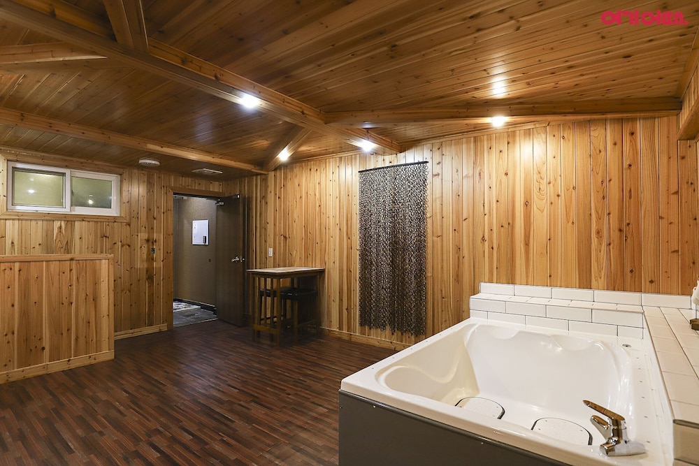 tiffany self check in hotel