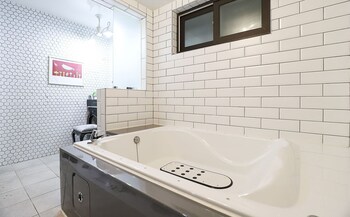 tiffany self check in hotel