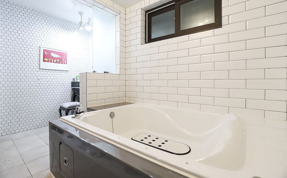 tiffany self check in hotel