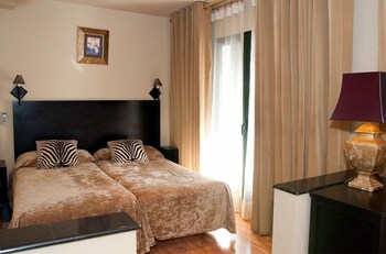 hostal tres soles