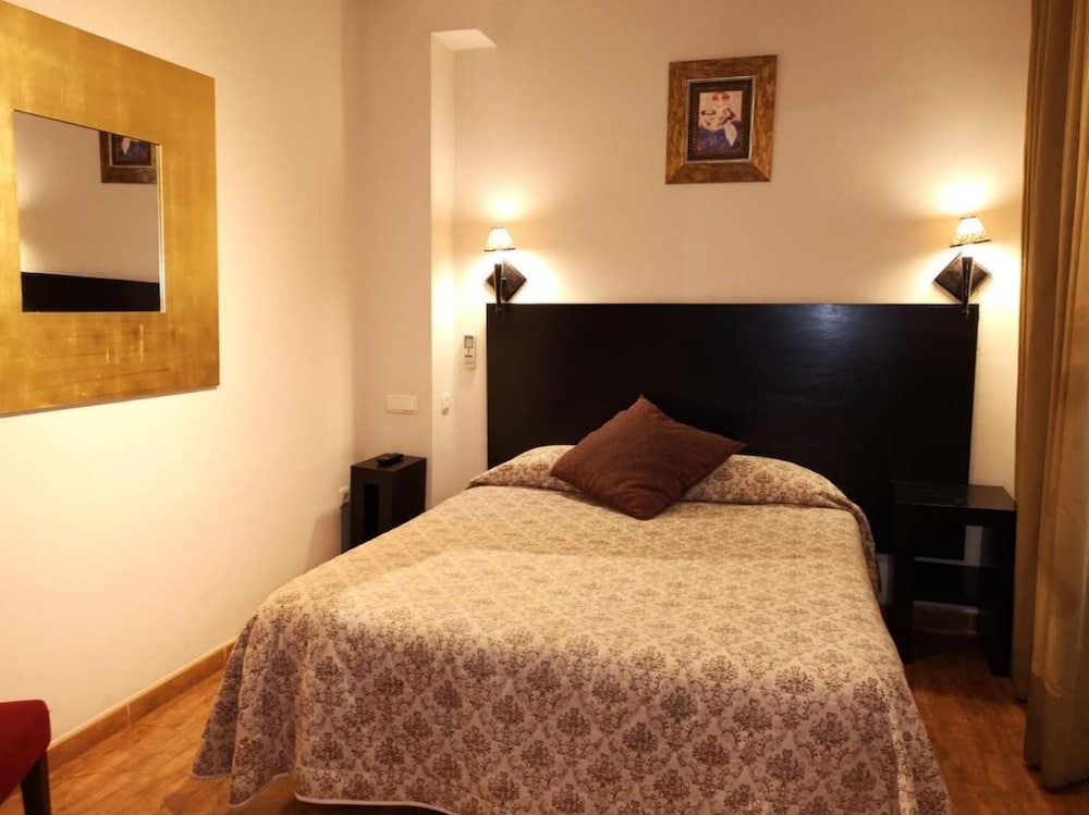 hostal tres soles