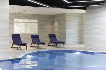 time ruba hotel and suites