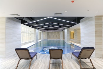 time ruba hotel and suites