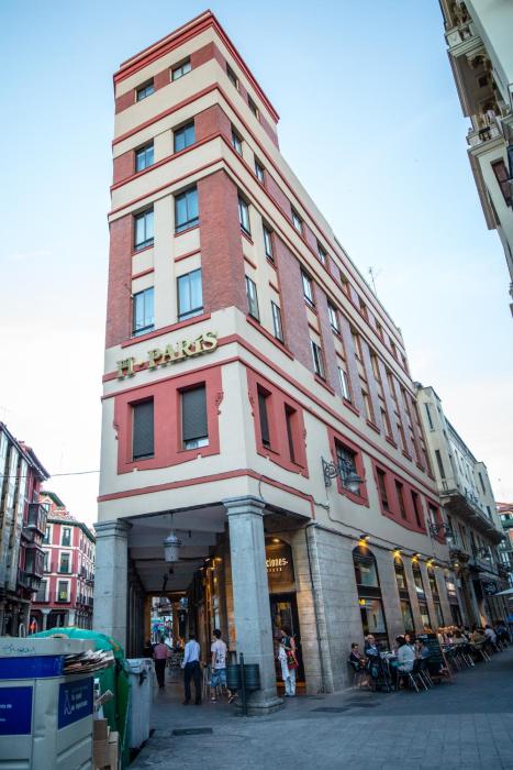 hostal paris