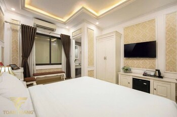 toan thang hotel by bay luxury