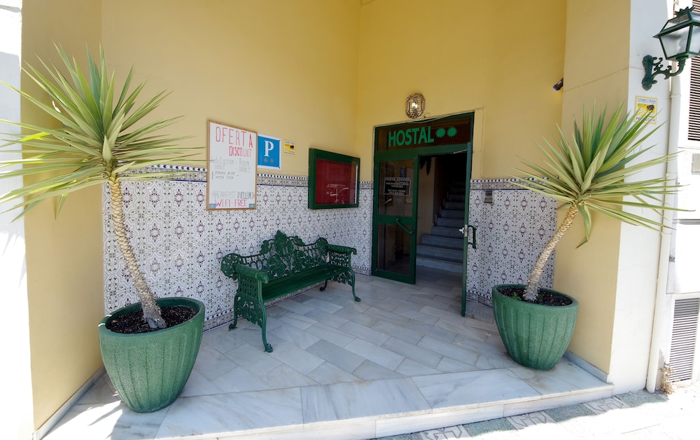 hostal azahara