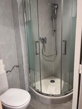 hipotel paris voltaire bastille