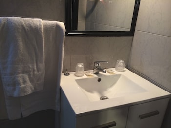 hipotel paris voltaire bastille
