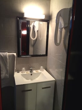 hipotel paris voltaire bastille