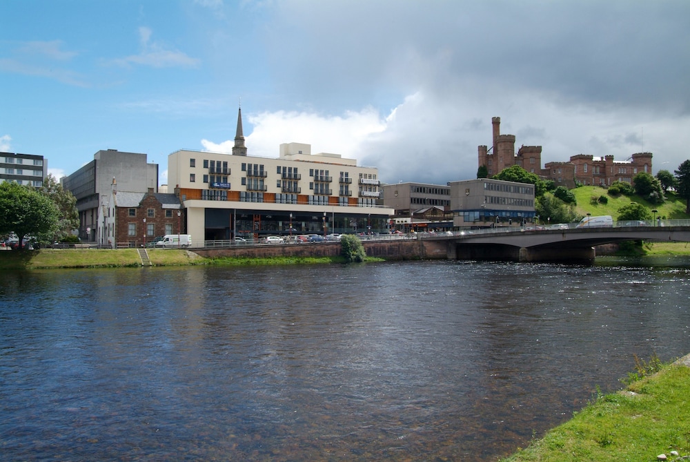 highland apartments by mansley