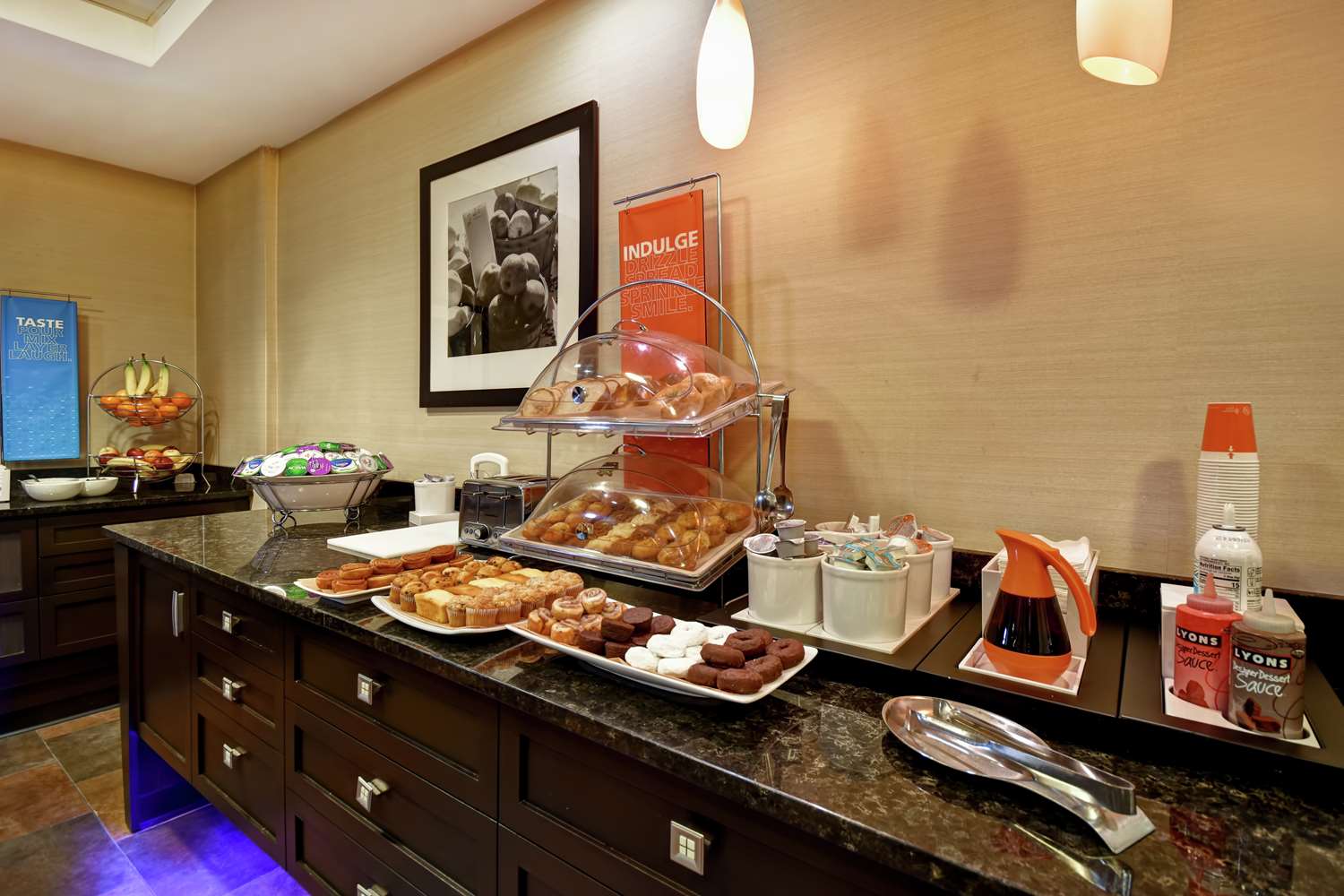 hampton inn and suites detroit canton